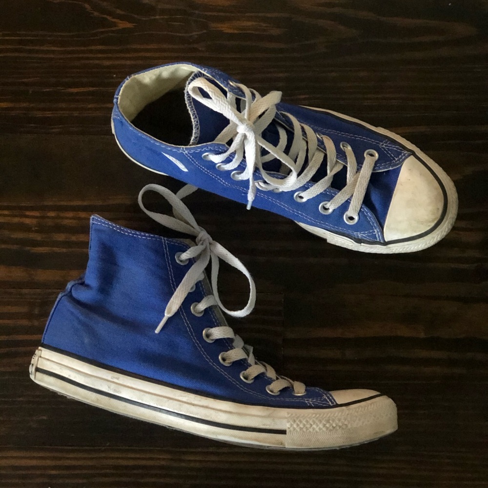 Blue converse